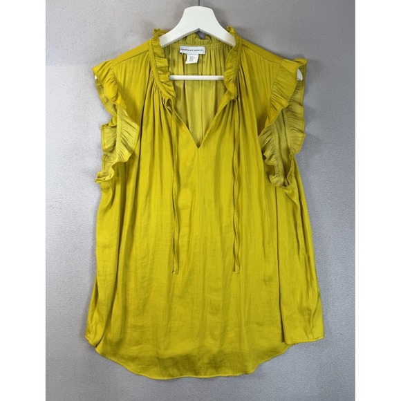 cupcakes & cashmere Tops - Cupcakes And Cashmere Women's‎ Sz XL Green V-Neck Ruffle Sleeve Lightweight Top
